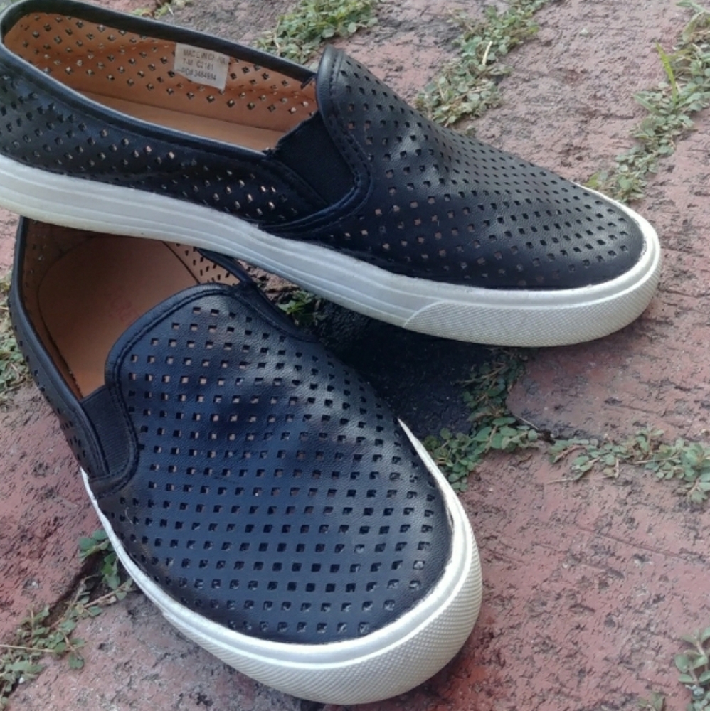 J Crew Perforated Black slip on